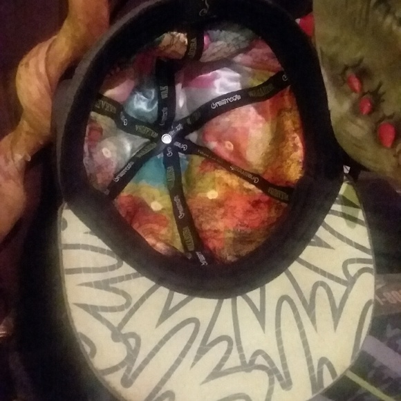 Designer cap - Picture 2 of 4